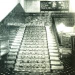 Vista escalera / Hall principal